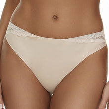 TANGA PEAK GLAMOUR