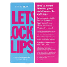 SIMPLY SEXY LETS LOCK LIPS