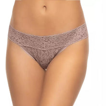 TANGA DELECTABLES